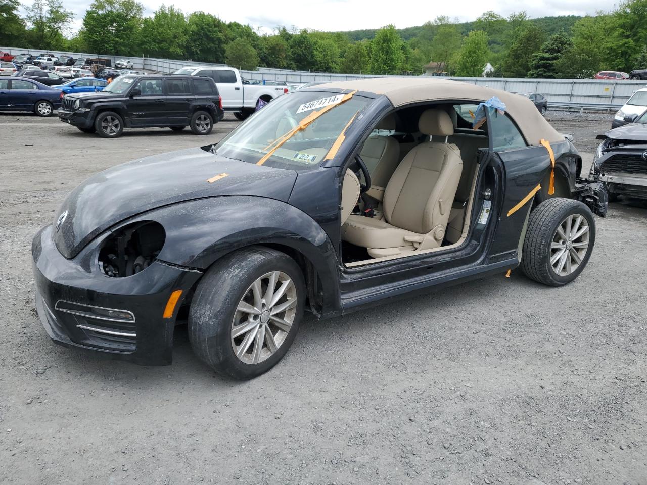 2019 VOLKSWAGEN BEETLE S