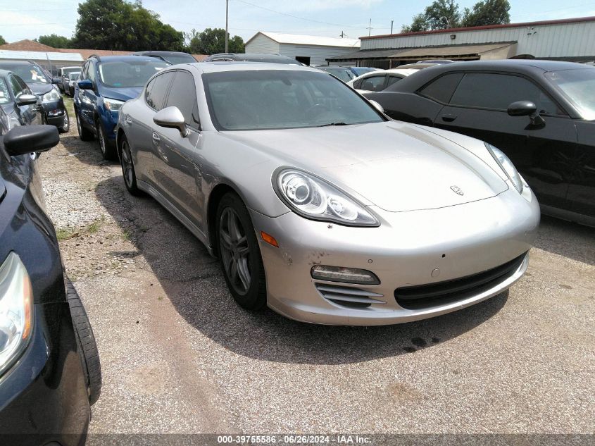 2012 PORSCHE PANAMERA 4