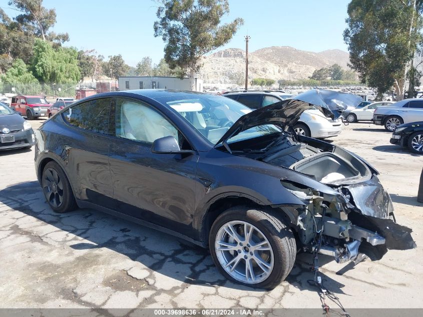 2024 TESLA MODEL Y