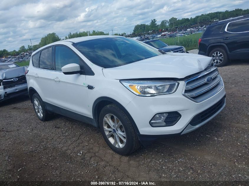 2019 FORD ESCAPE SE