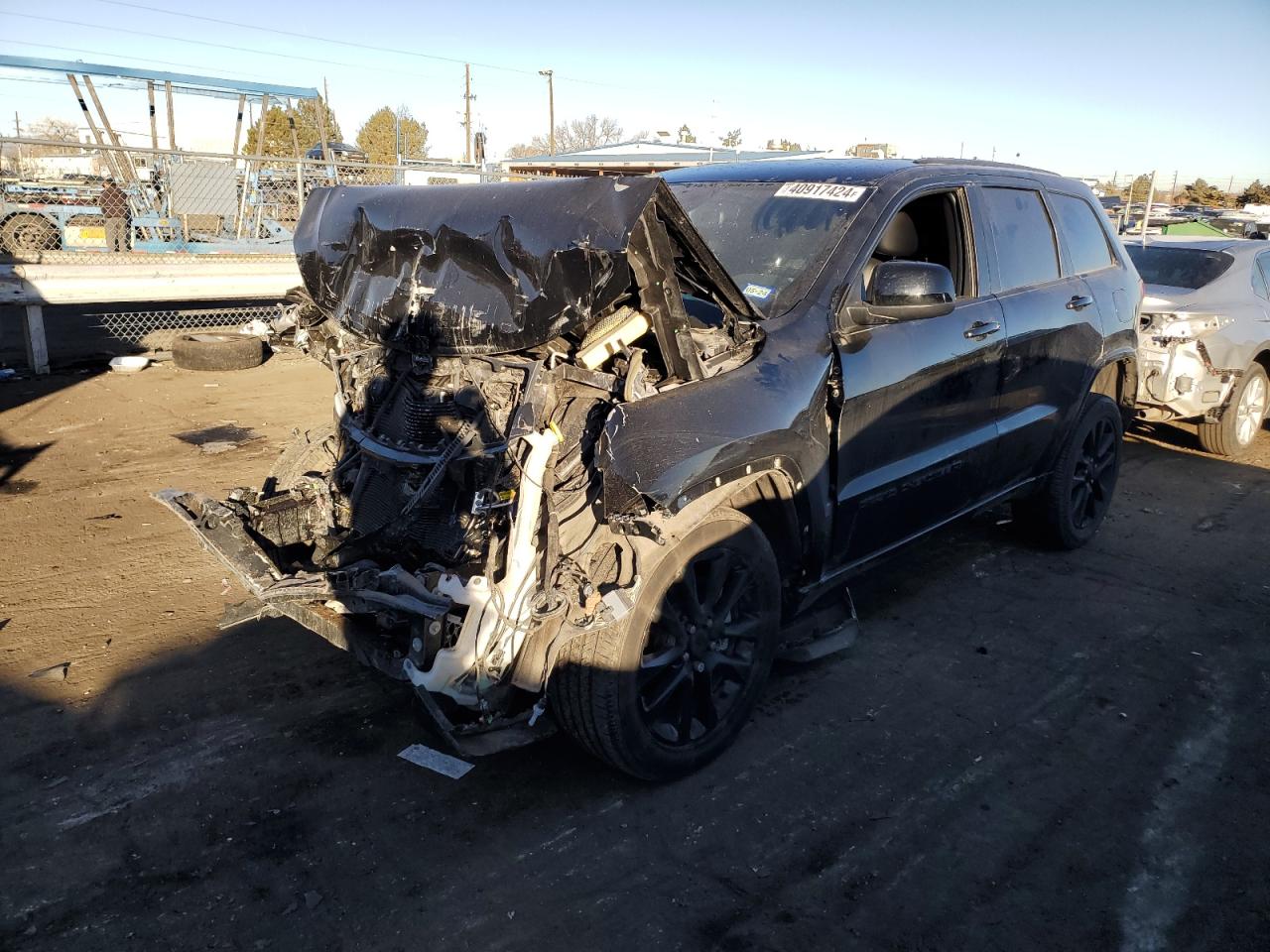 2022 JEEP GRAND CHEROKEE LAREDO E