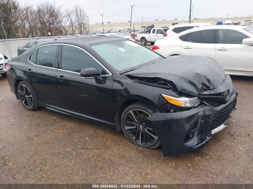 2020 TOYOTA CAMRY XSE