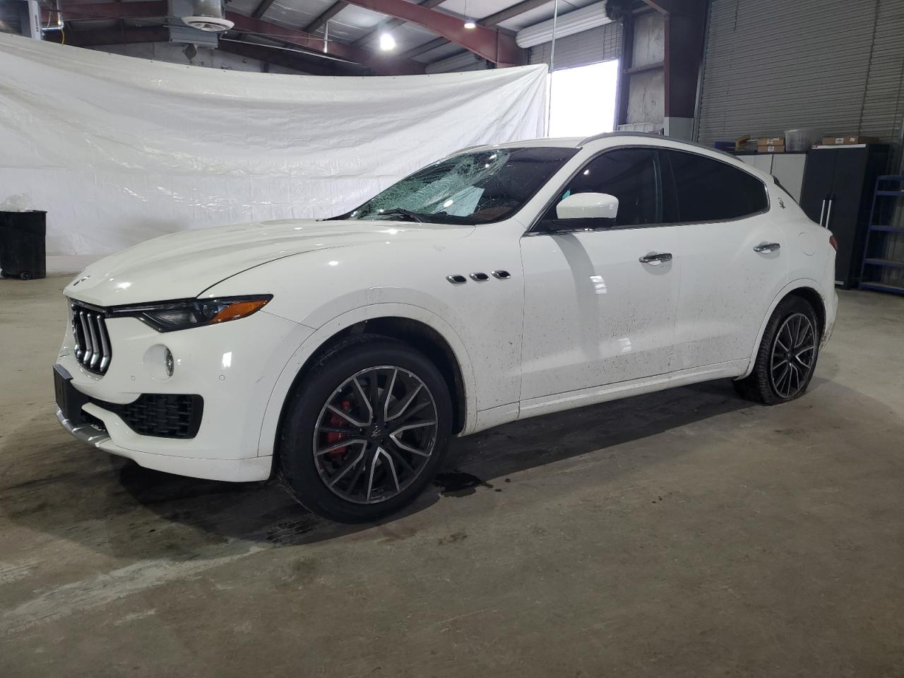 2017 MASERATI LEVANTE LUXURY