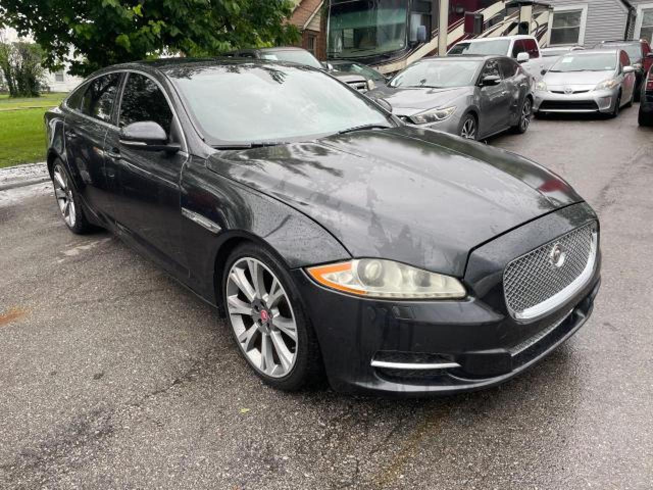 2013 JAGUAR XJ