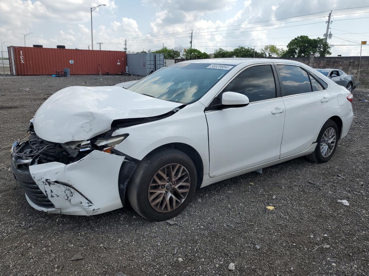 2017 TOYOTA CAMRY LE