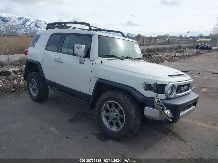 2013 TOYOTA FJ CRUISER