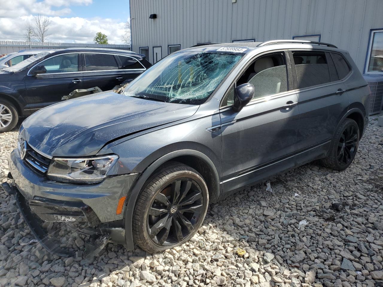 2021 VOLKSWAGEN TIGUAN SE