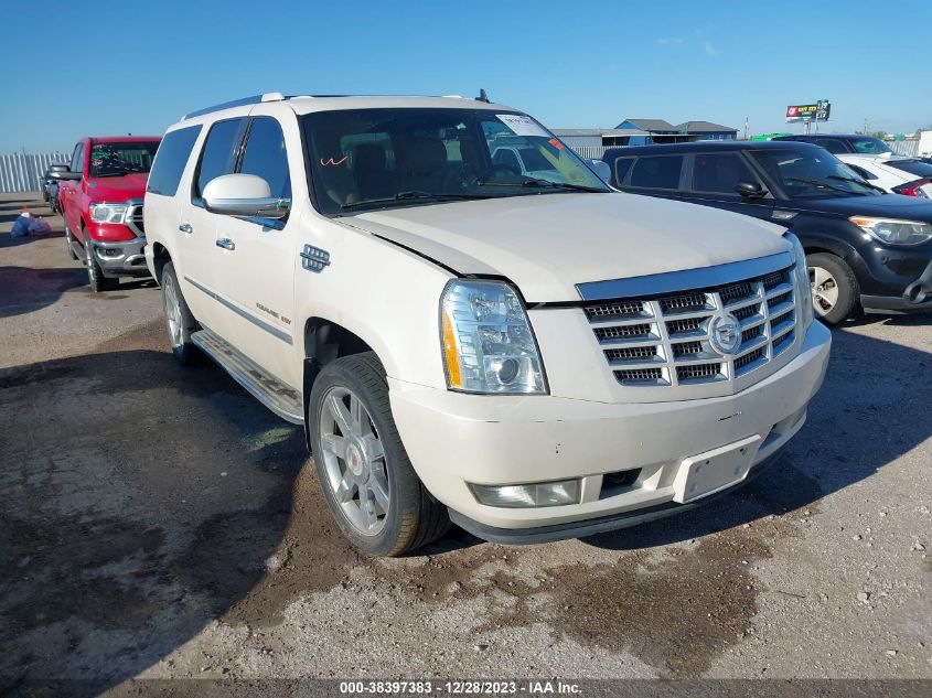 2012 CADILLAC ESCALADE ESV LUXURY