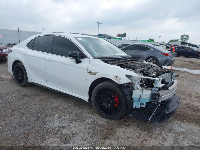 2022 TOYOTA CAMRY SE