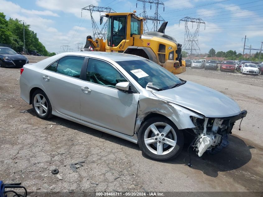 2012 TOYOTA CAMRY SE