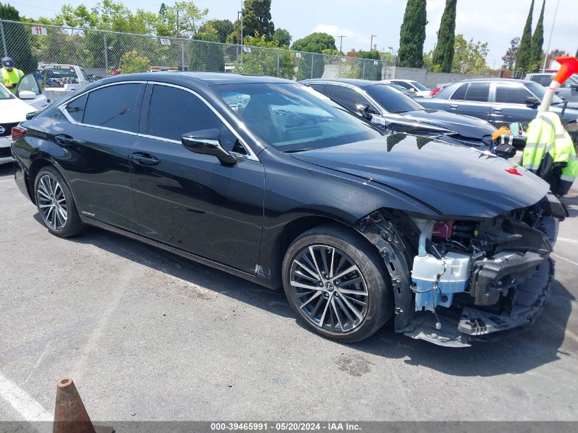 2022 LEXUS ES 300H