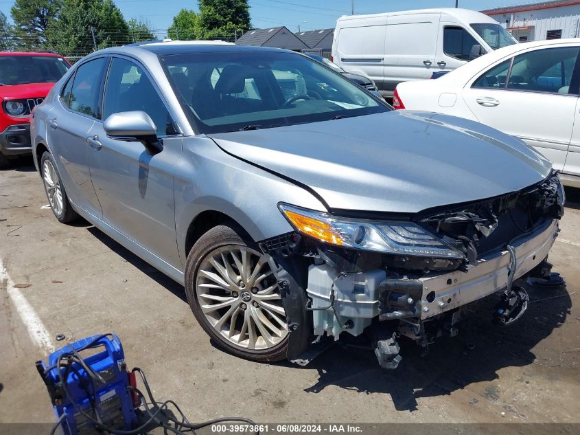 2018 TOYOTA CAMRY XLE