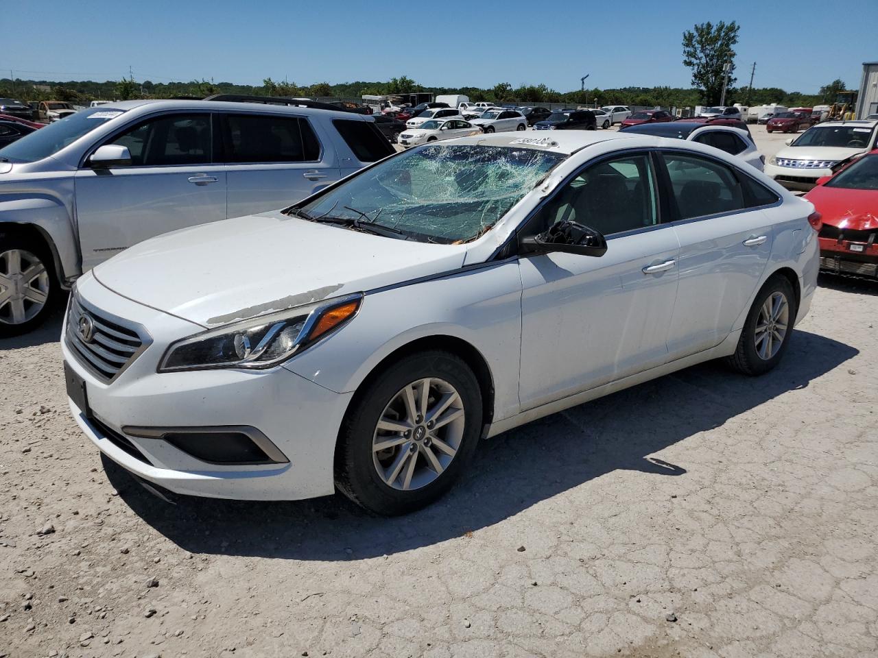 2016 HYUNDAI SONATA SE