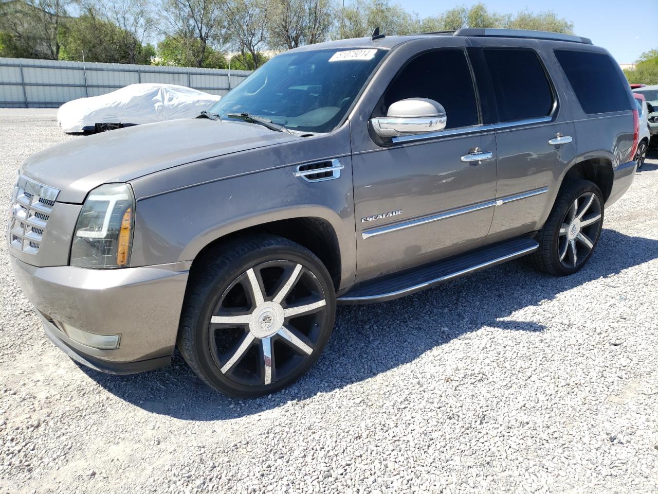 2012 CADILLAC ESCALADE LUXURY