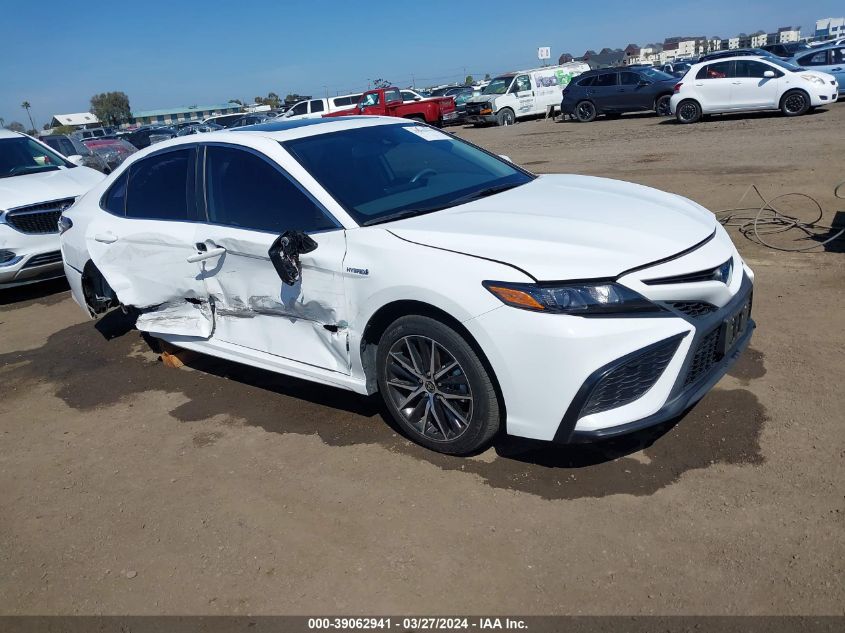 2021 TOYOTA CAMRY SE HYBRID