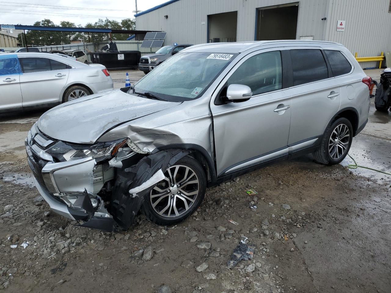 2018 MITSUBISHI OUTLANDER SE