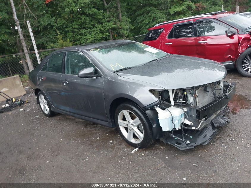 2012 TOYOTA CAMRY SE