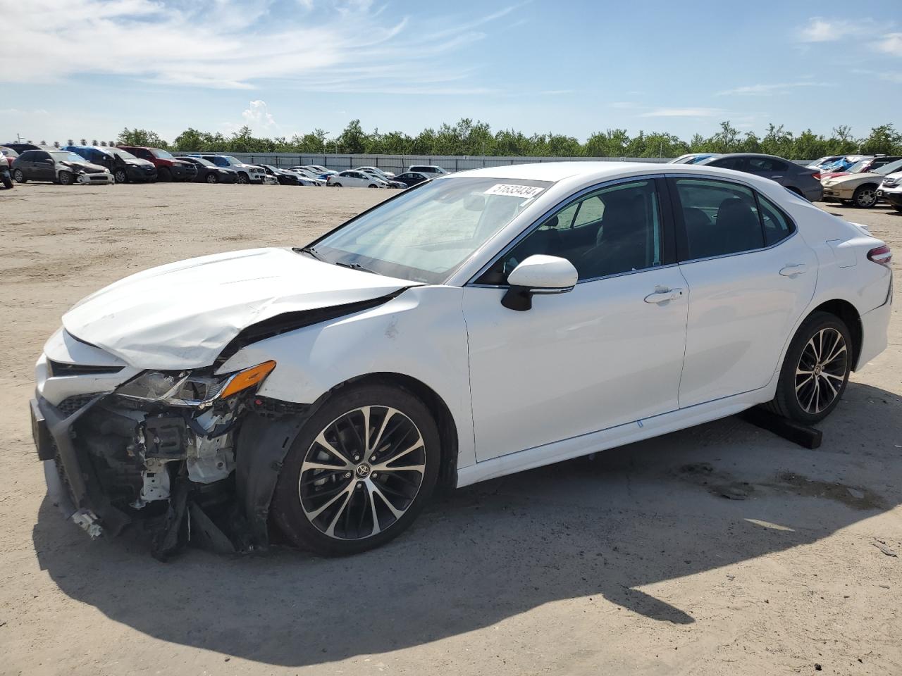 2020 TOYOTA CAMRY SE