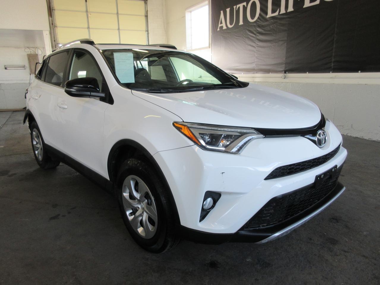 2016 TOYOTA RAV4 SE