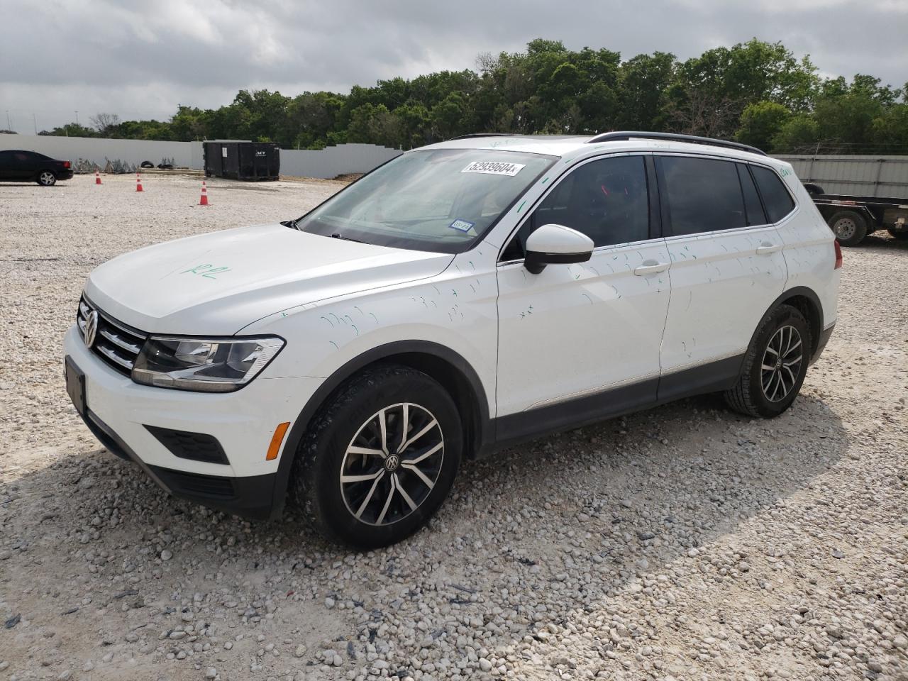 2021 VOLKSWAGEN TIGUAN SE