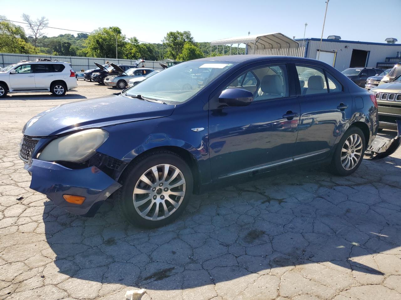 2013 SUZUKI KIZASHI SE