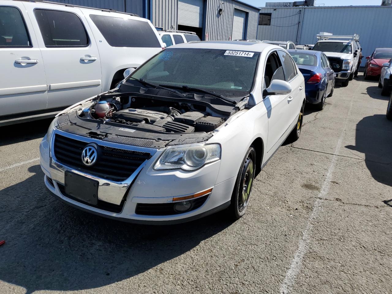 2010 VOLKSWAGEN PASSAT KOMFORT