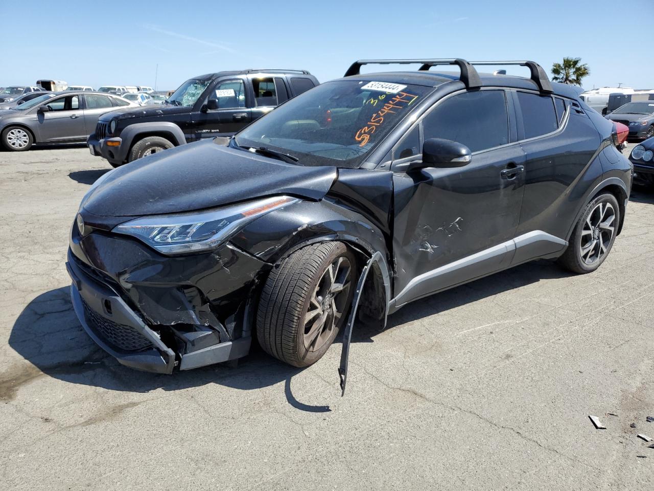 2020 TOYOTA C-HR XLE