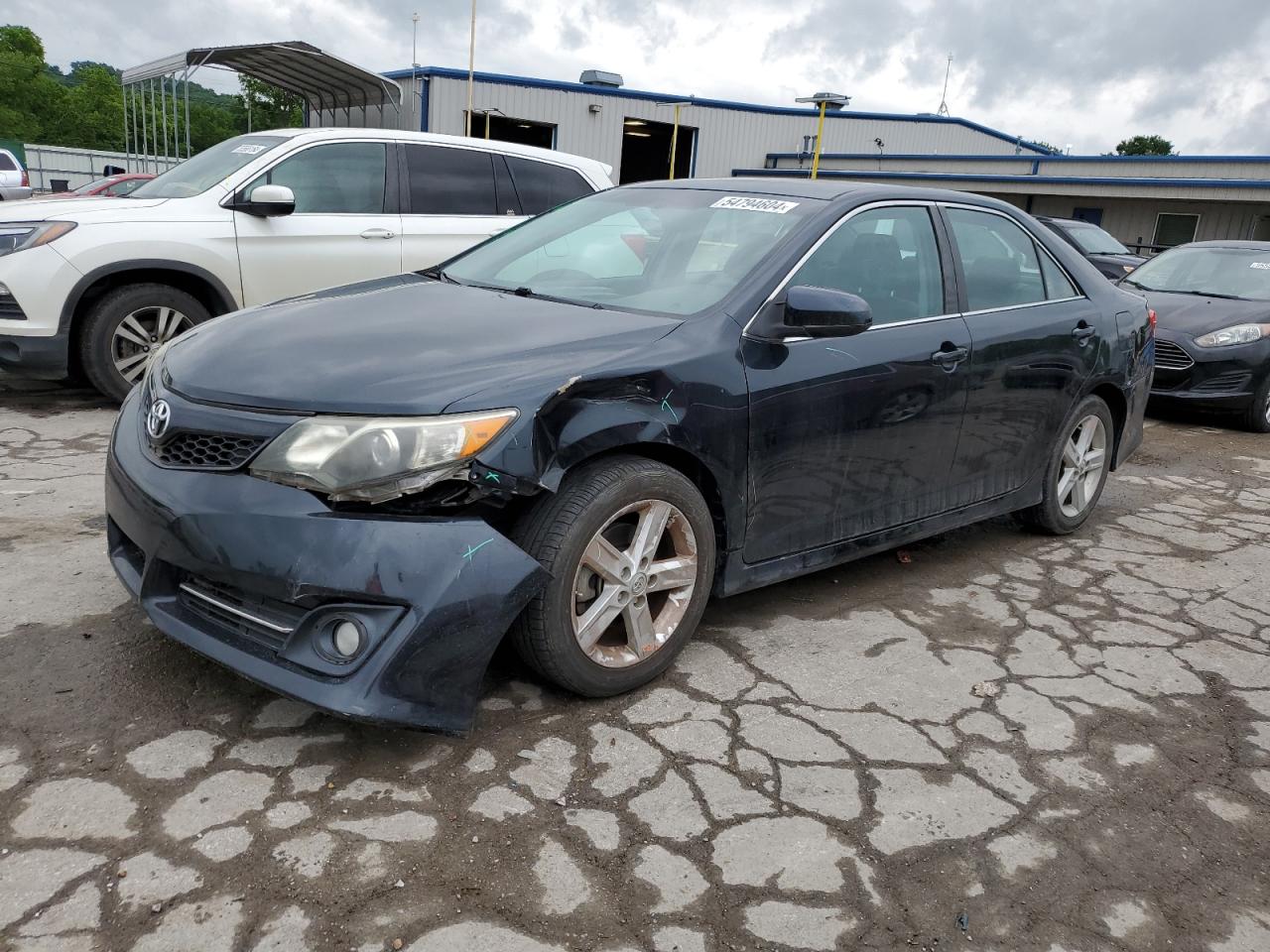 2013 TOYOTA CAMRY L