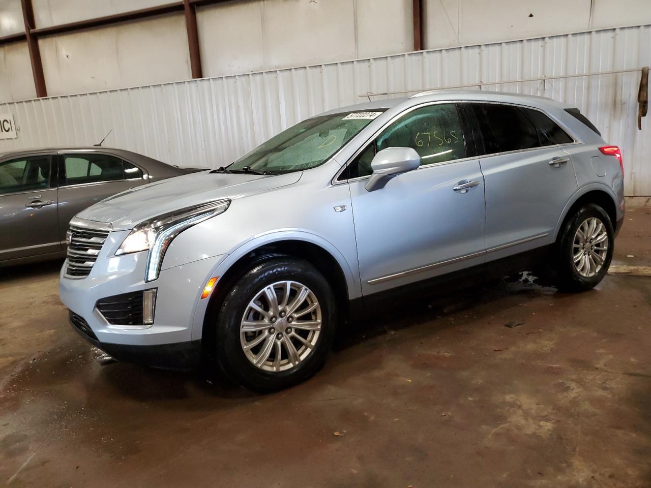 2017 CADILLAC XT5