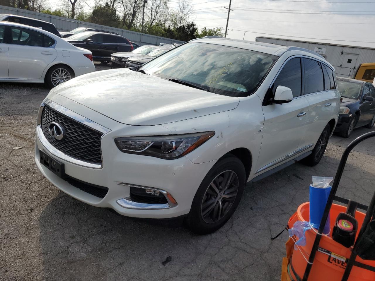 2019 INFINITI QX60 LUXE