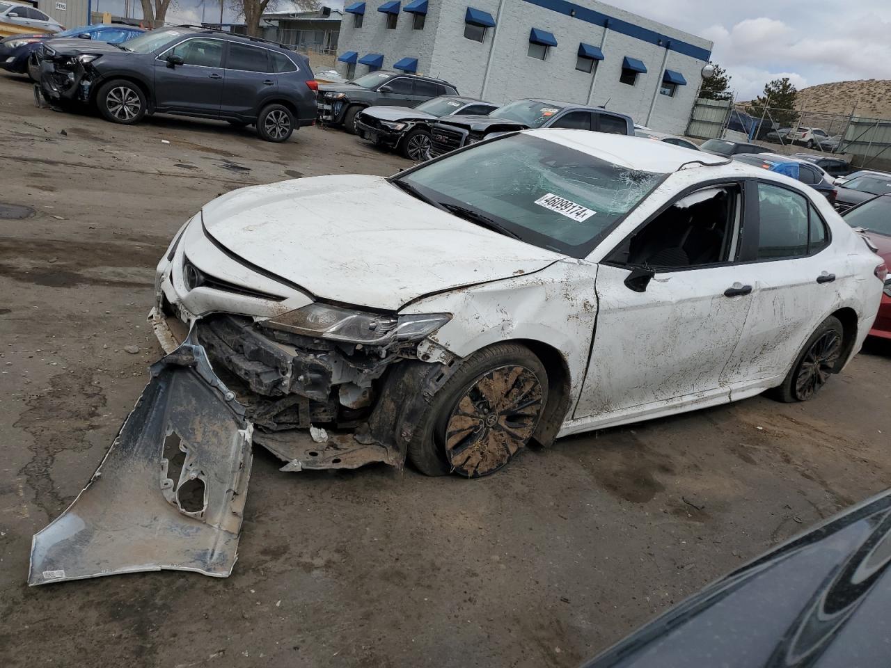 2020 TOYOTA CAMRY SE