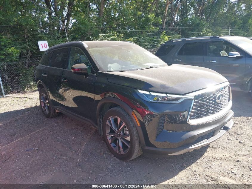 2022 INFINITI QX60 LUXE