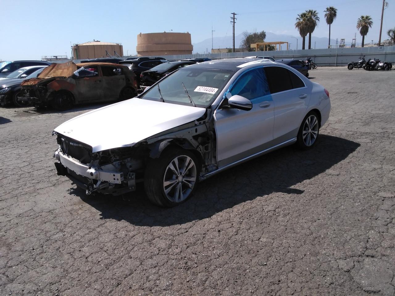 2016 MERCEDES-BENZ C 300