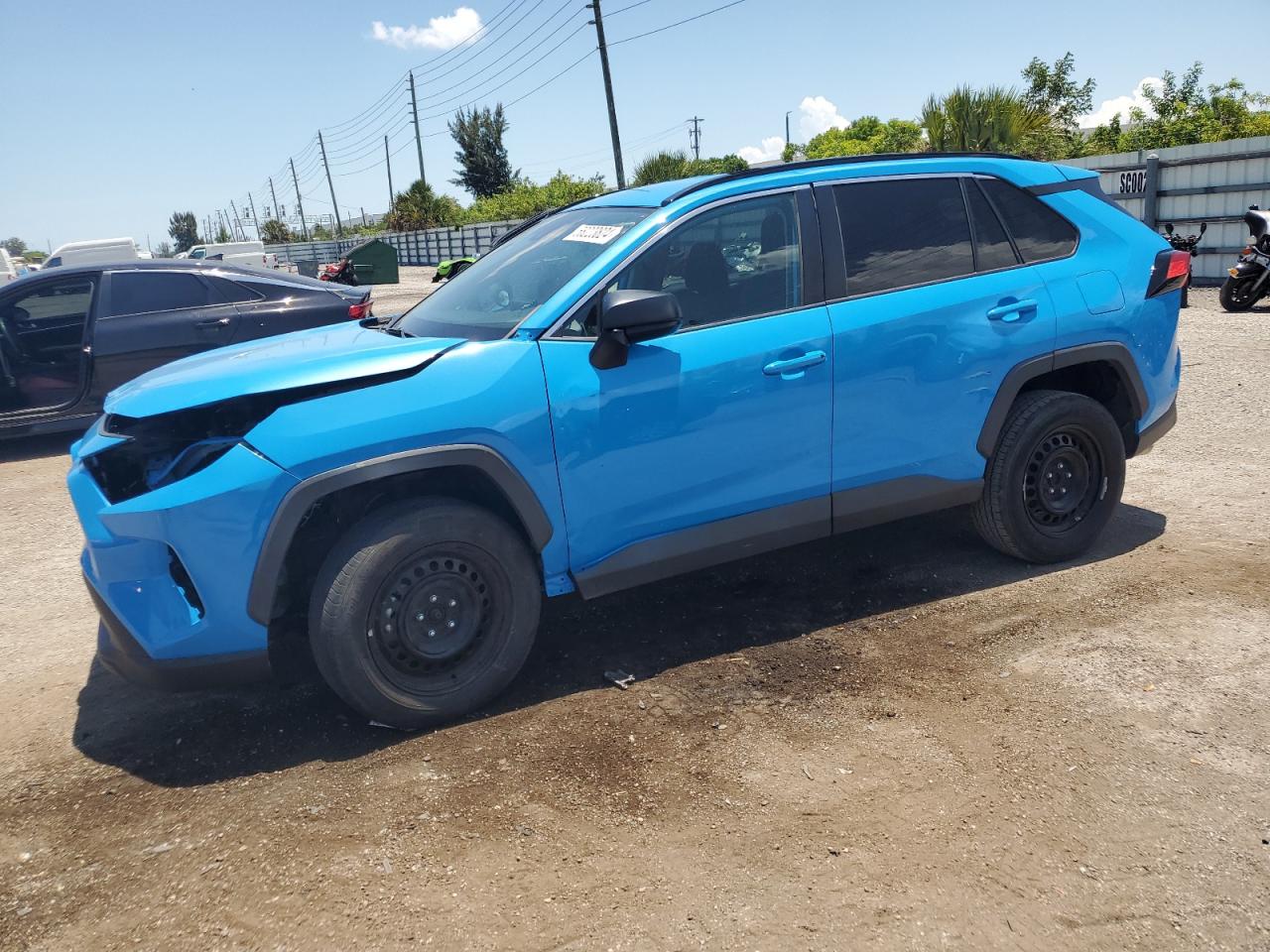 2020 TOYOTA RAV4 LE