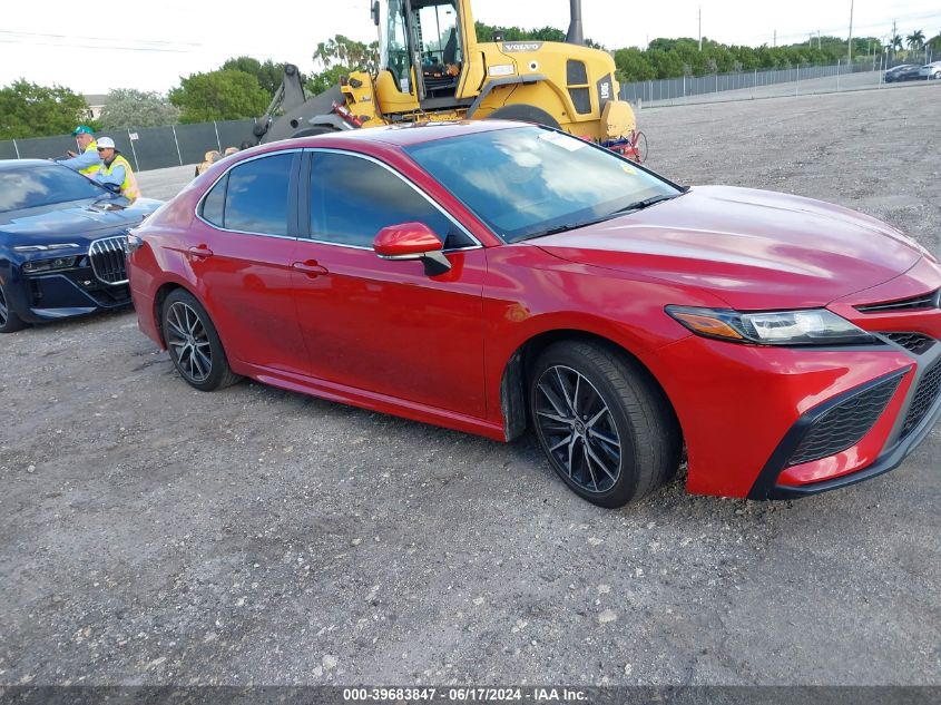 2024 TOYOTA CAMRY SE