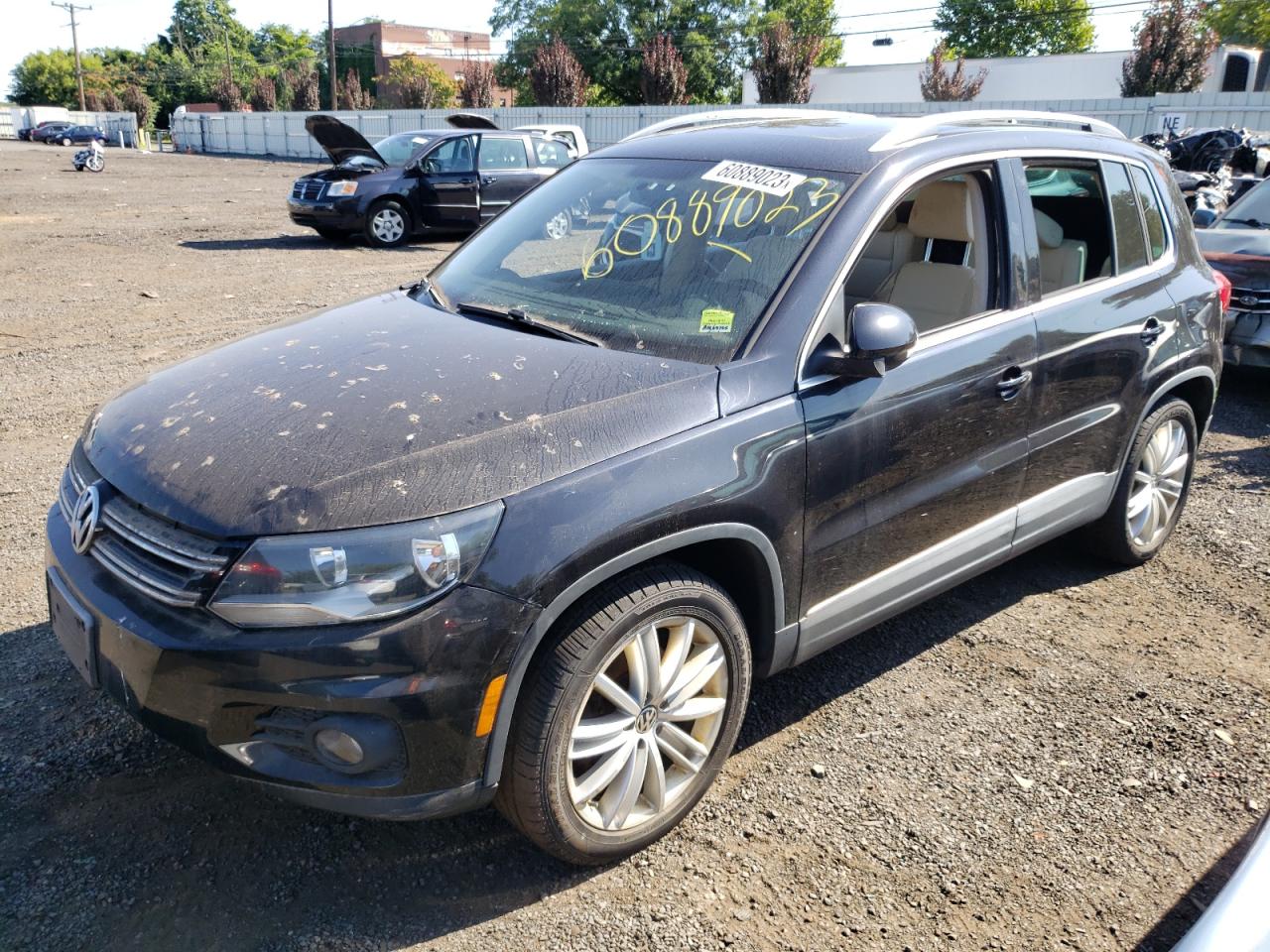 2012 VOLKSWAGEN TIGUAN S