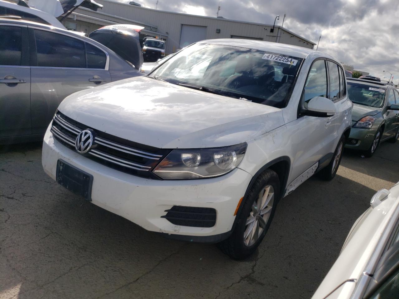 2014 VOLKSWAGEN TIGUAN S