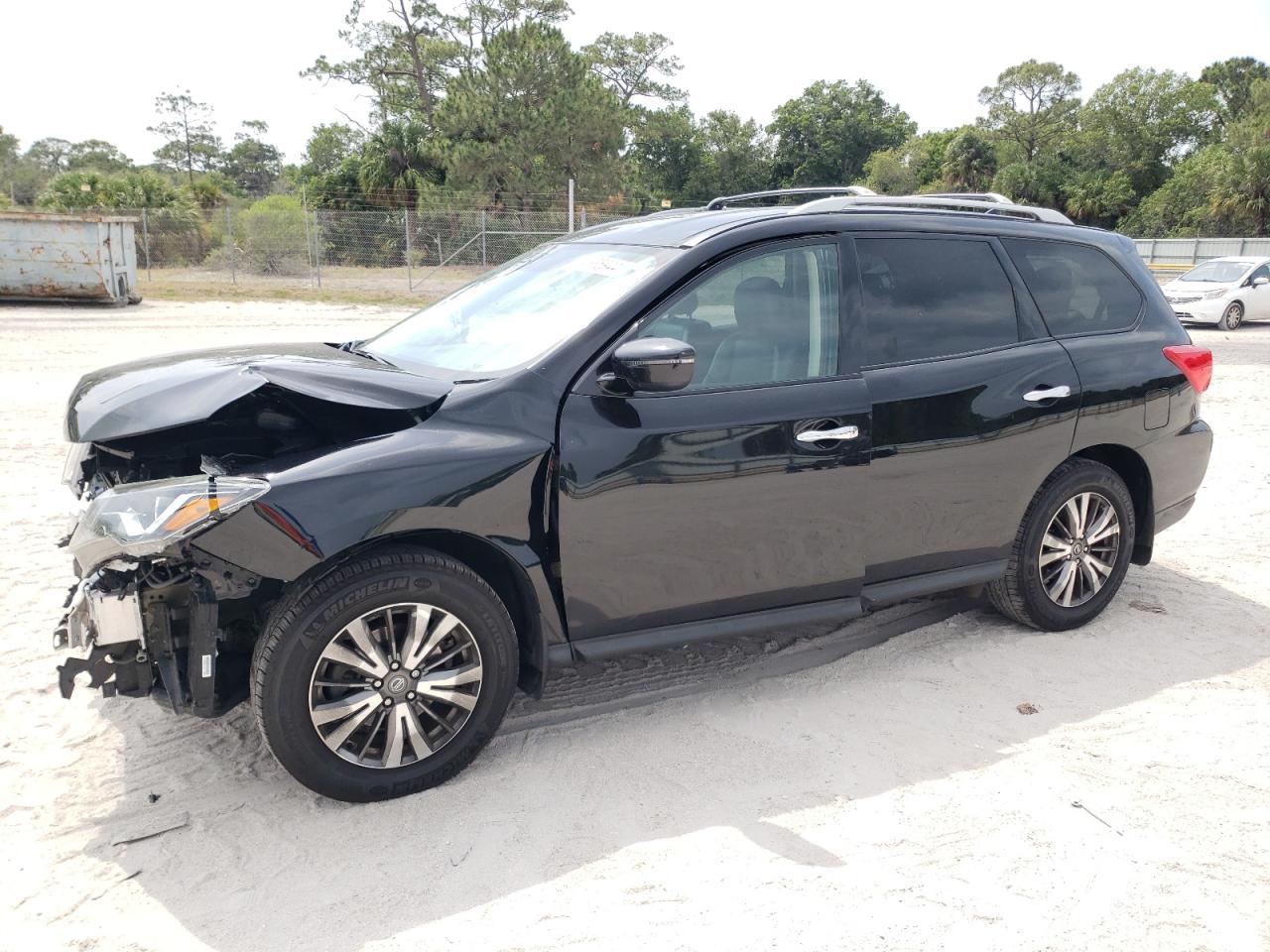 2020 NISSAN PATHFINDER S