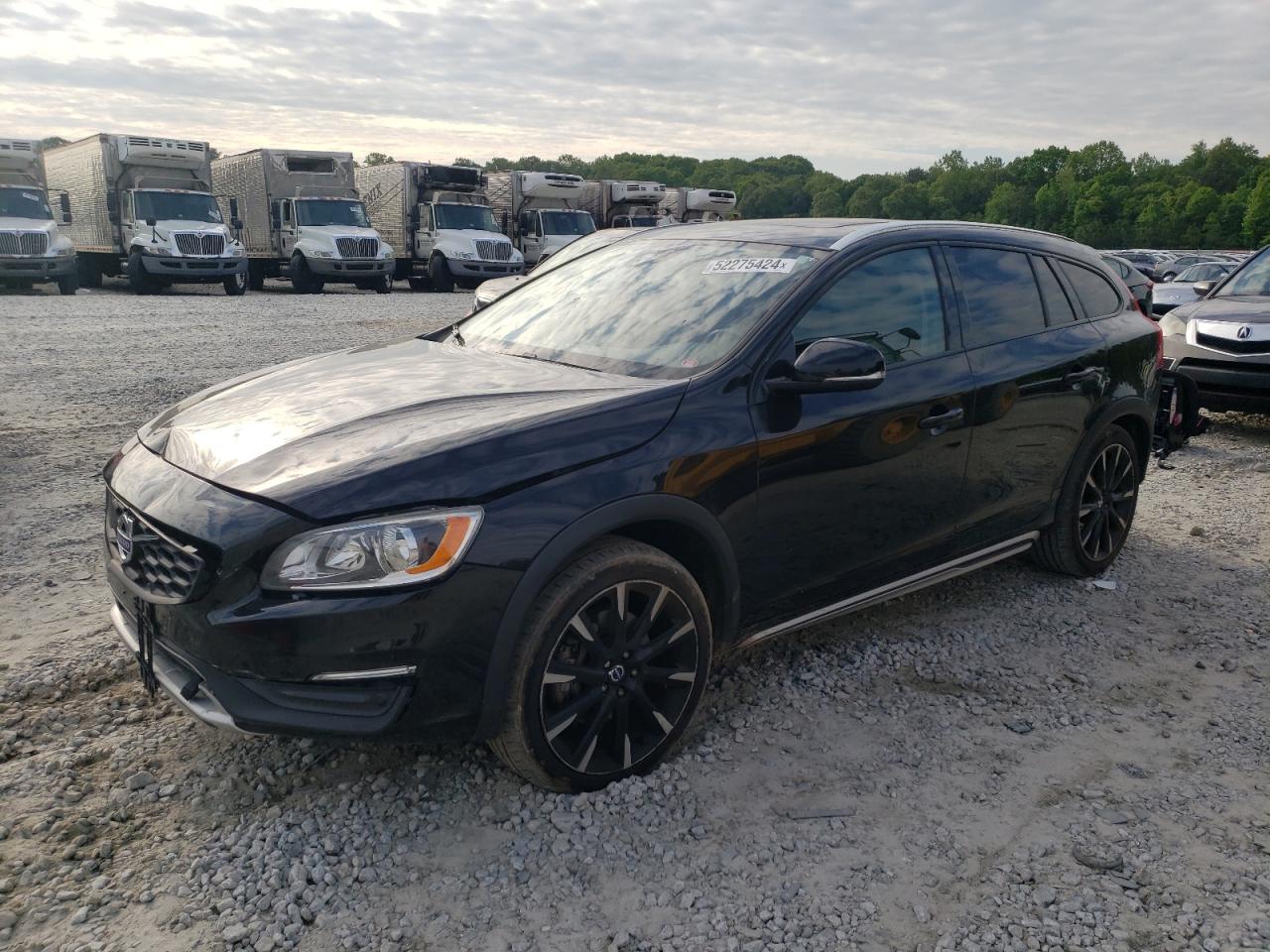 2017 VOLVO V60 CROSS COUNTRY PREMIER