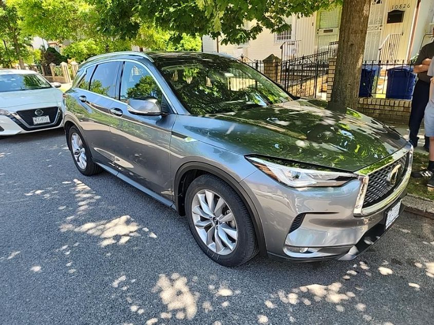 2021 INFINITI QX50 LUXE