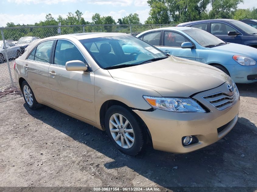 2011 TOYOTA CAMRY XLE