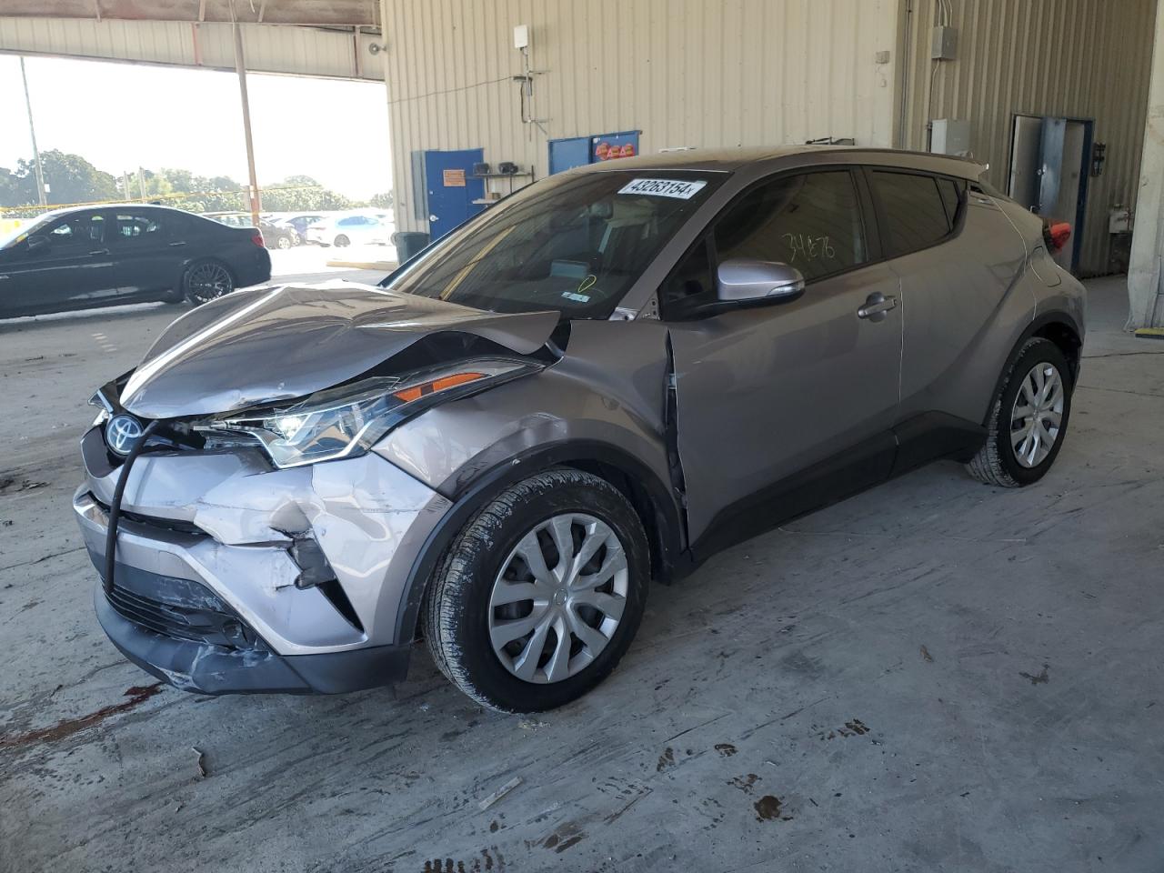 2019 TOYOTA C-HR XLE