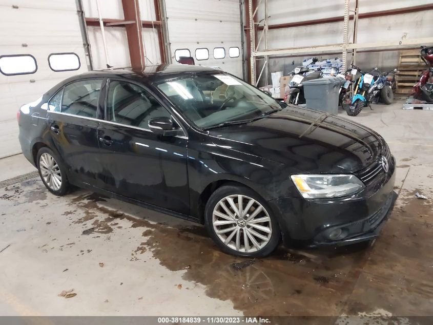 2013 VOLKSWAGEN JETTA 2.5L SEL