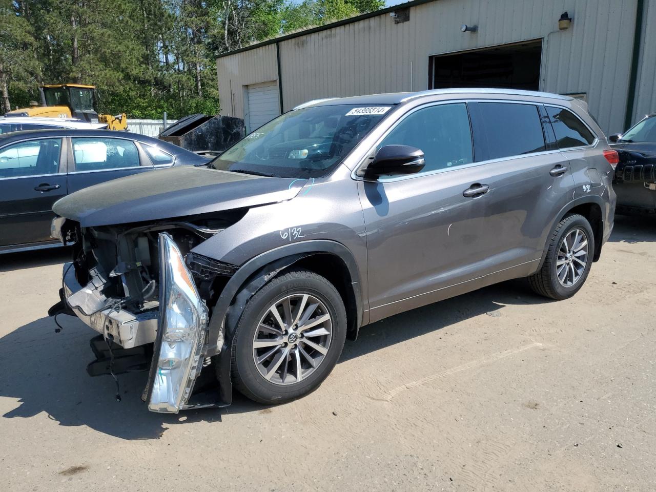 2017 TOYOTA HIGHLANDER SE