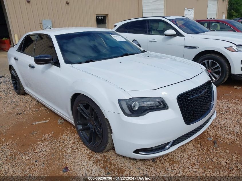 2015 CHRYSLER 300