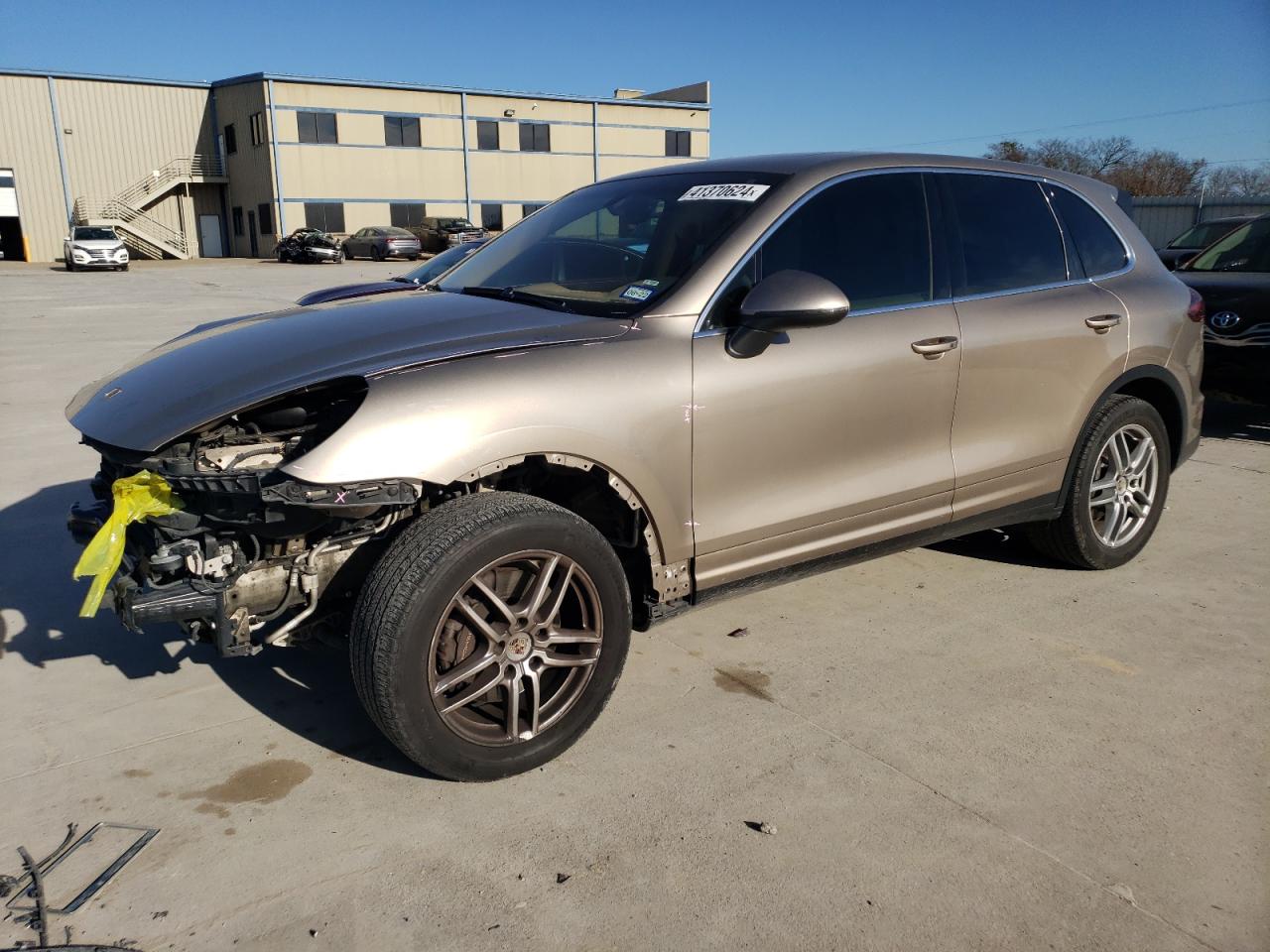 2016 PORSCHE CAYENNE