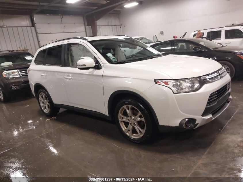 2015 MITSUBISHI OUTLANDER SE