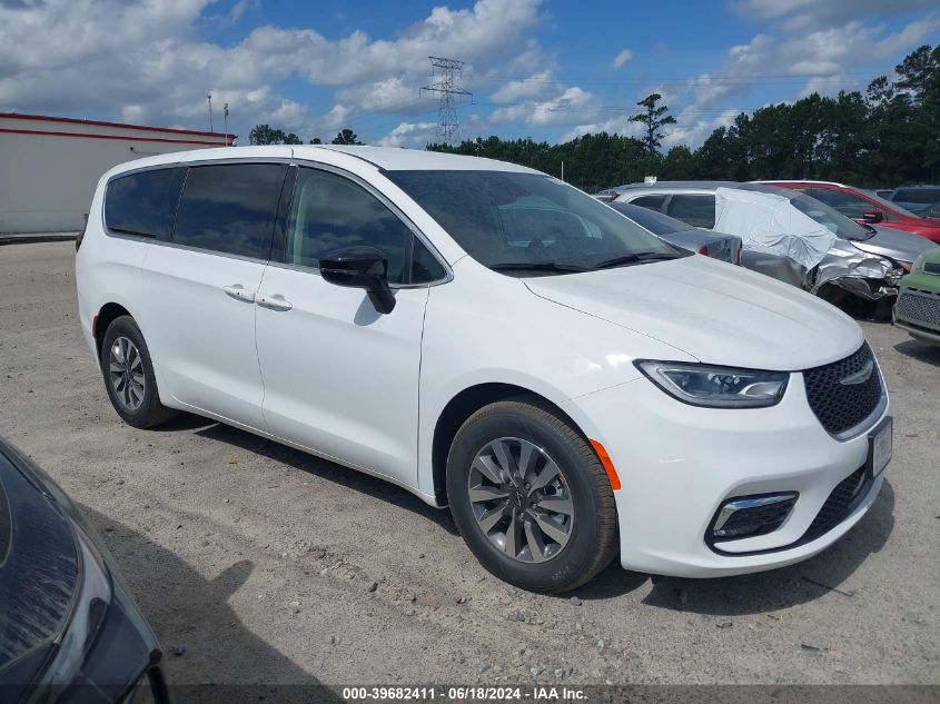 2024 CHRYSLER PACIFICA HYBRID SELECT