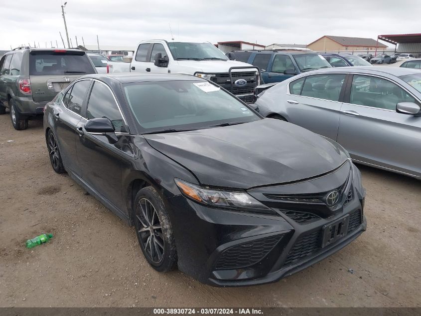 2022 TOYOTA CAMRY SE