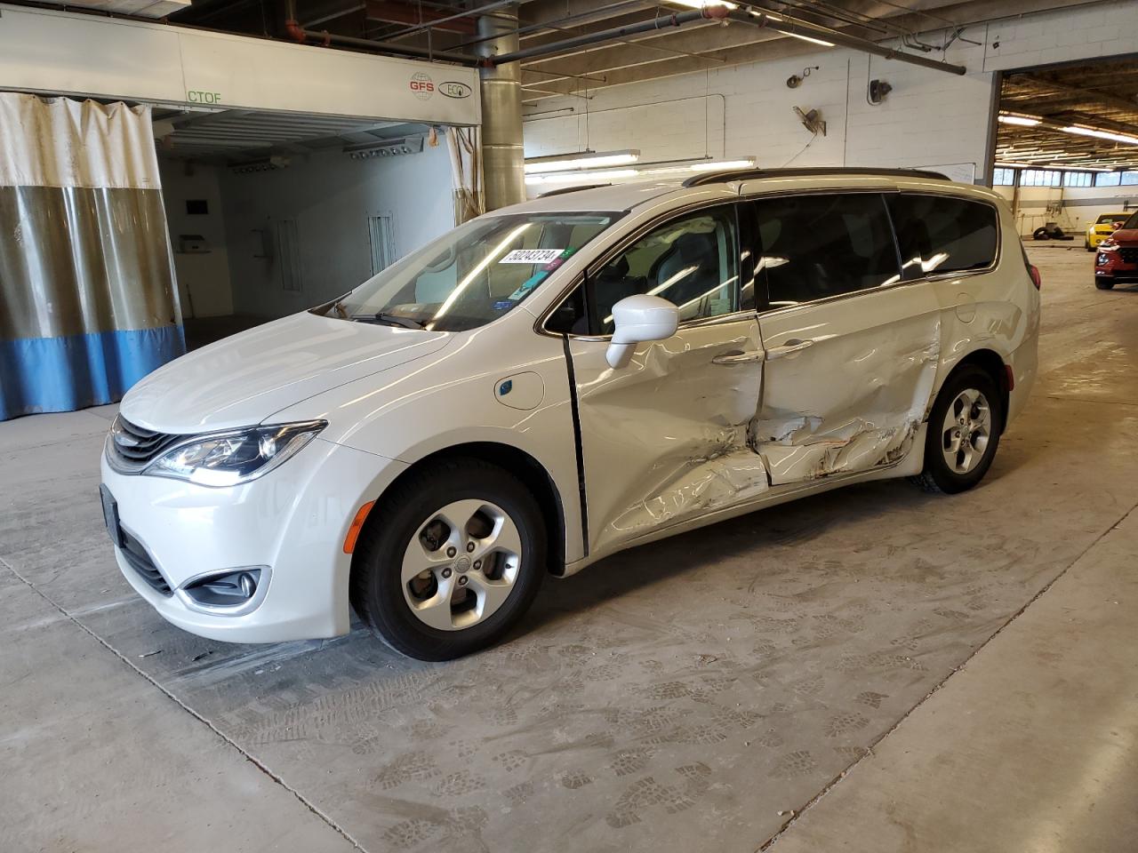 2017 CHRYSLER PACIFICA EHYBRID PREMIUM